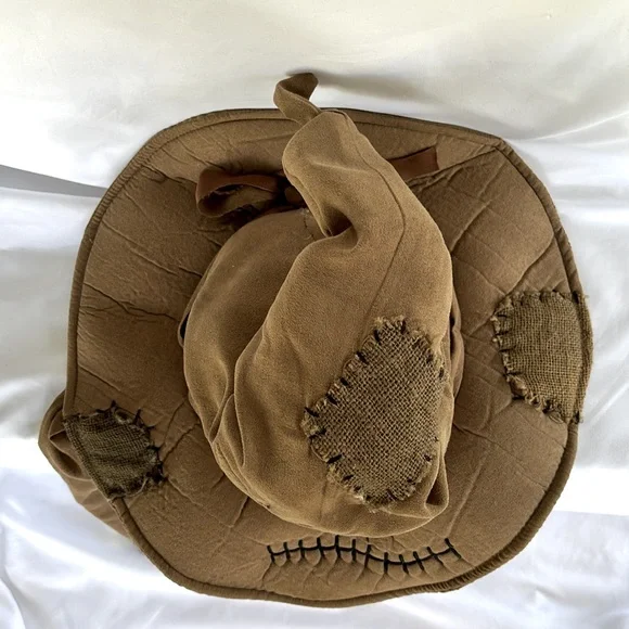 Slightly Used Wizarding World Of Harry Porter Animated Sorting Hat Univ. Studios - Picture 3 of 11